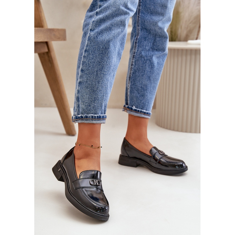 Mocassins femininos de couro envernizado feitos de couro natural, preto Vinceza 58409 2