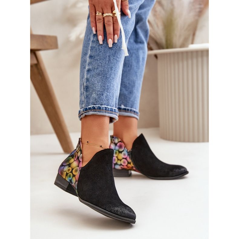 Botins de couro Maciejka com recortes 04091-77 pretos 2