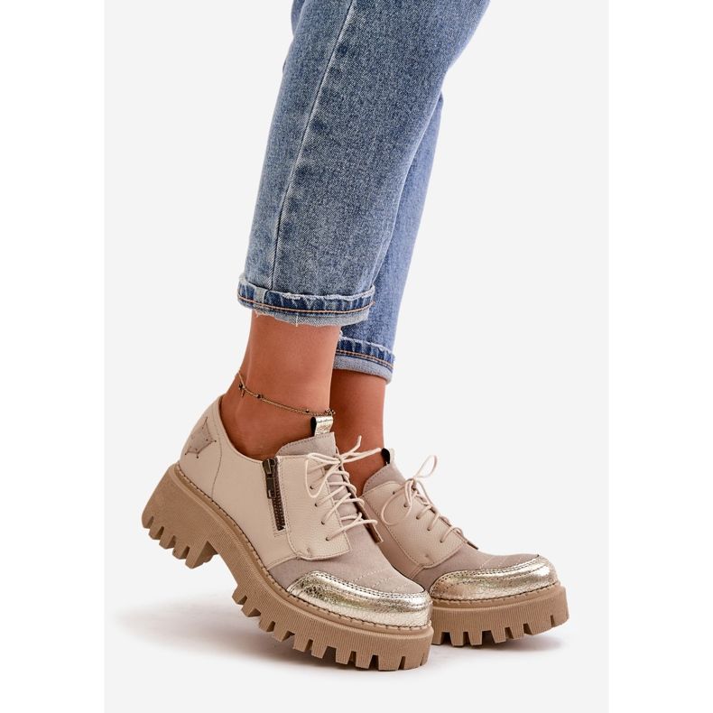 Sapatos femininos confeccionados em couro natural bege Maciejka 06177-04 1