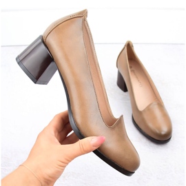 Sapatos femininos bege de salto alto Potocki 12545 1