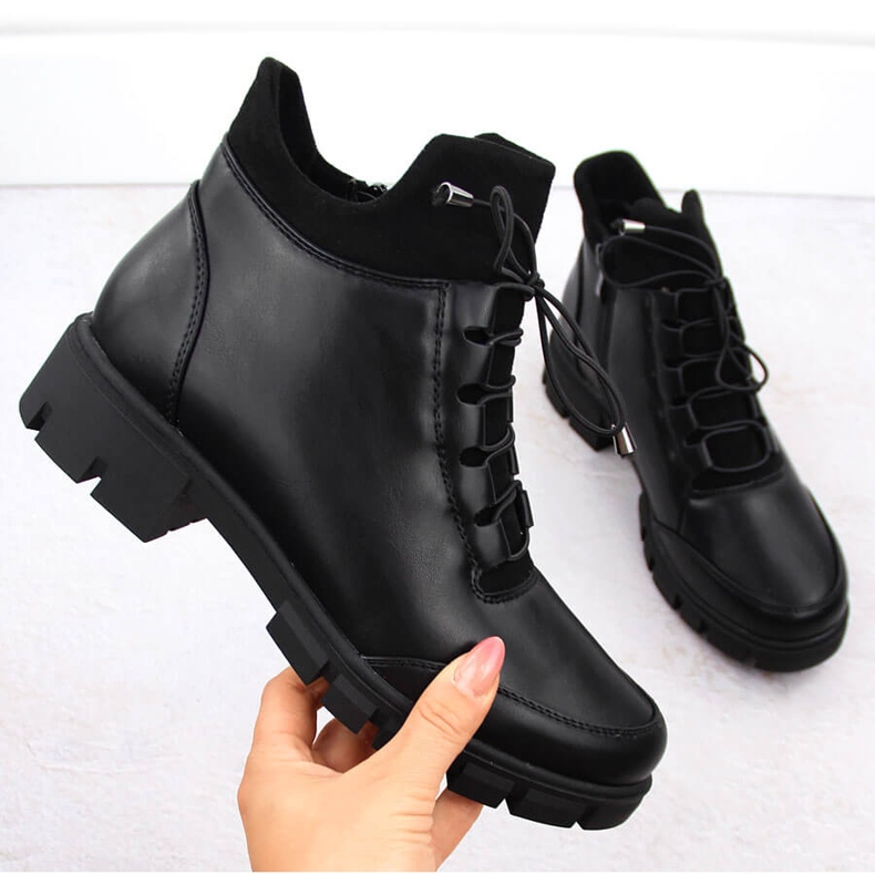 Botins femininos pretos com isolamento Jezzi RMR23123-1 1