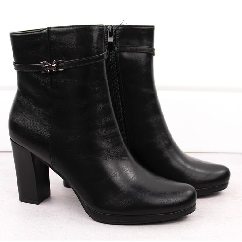 M. DASZYŃSKI Botins pretos com isolamento feminino M.Daszyński AF125-22 2