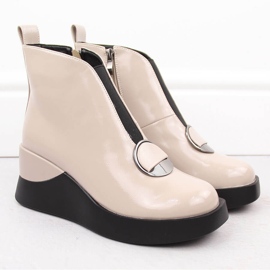 Botas femininas de cunha envernizada D&amp;A S.Barski Premium Collection MR880-136 bege 2