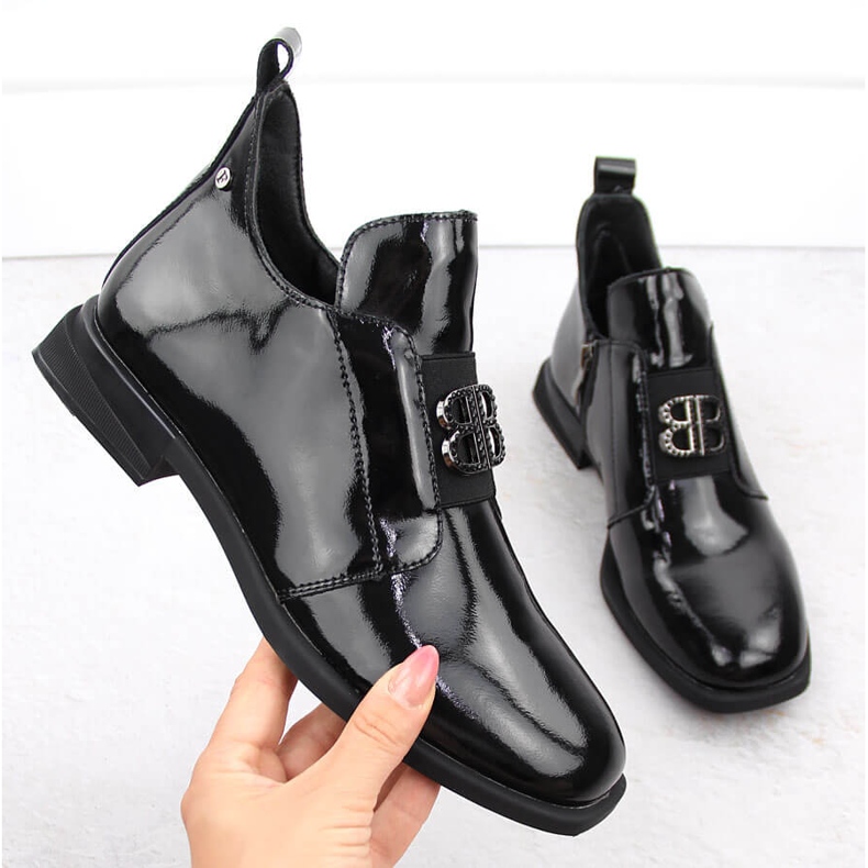 Botins femininos em couro envernizado com decoração, pretos Filippo DBT4763 1