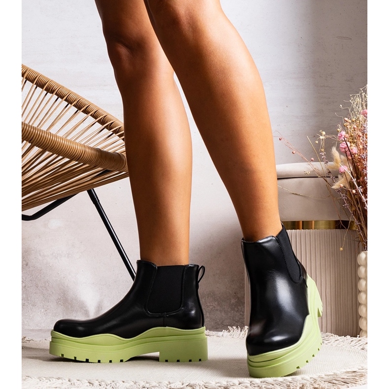 Botins pretos com plataforma verde Gaffney 1