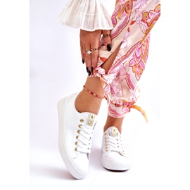 News Tênis Clássico Feminino Branco e Dourado Ecoma 1