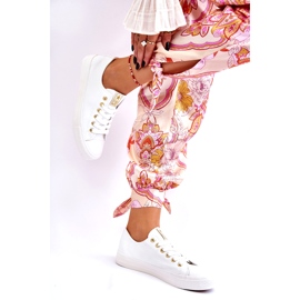 News Tênis Clássico Feminino Branco e Dourado Ecoma 2