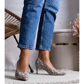 Sapatos bege no padrão de pele de cobra Nickle 1