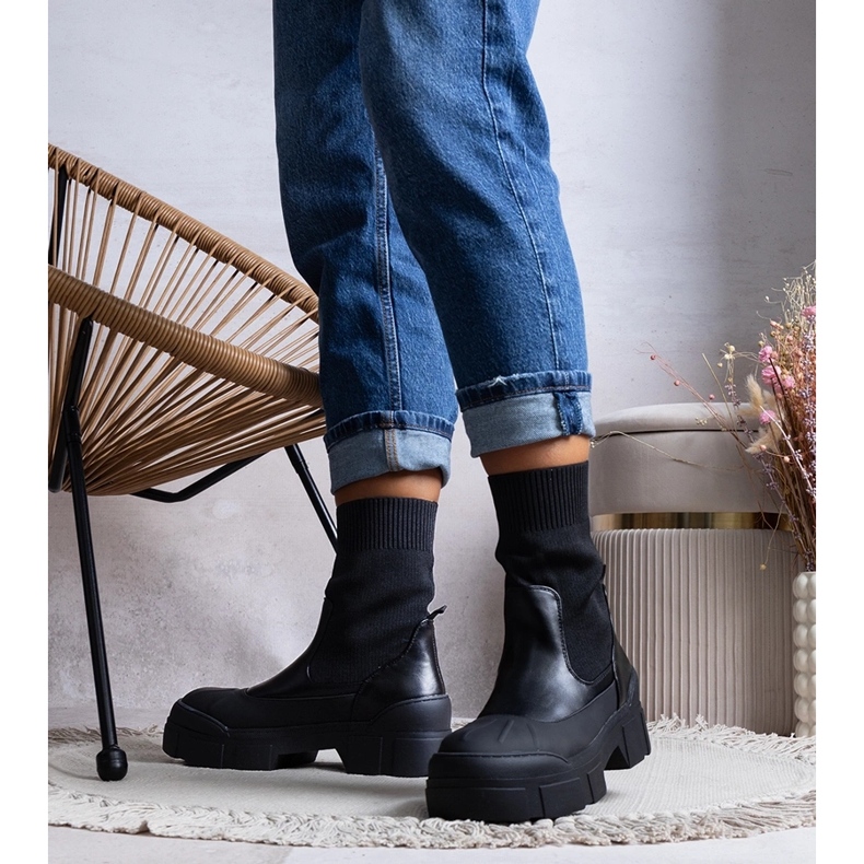 Botas pretas de mulher Conta preto 1