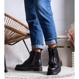 Botas de caminhada com isolamento preto da Royer 1