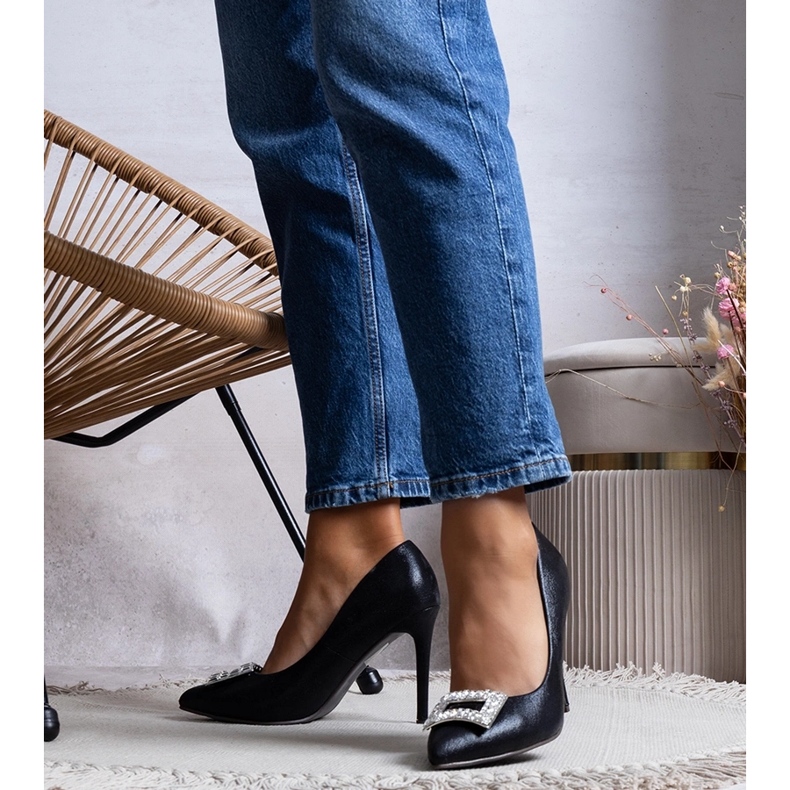 Salto Tyson preto brilhante 1