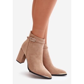Botins femininos isolados com bico fino e salto alto, Bege Laoreina 1
