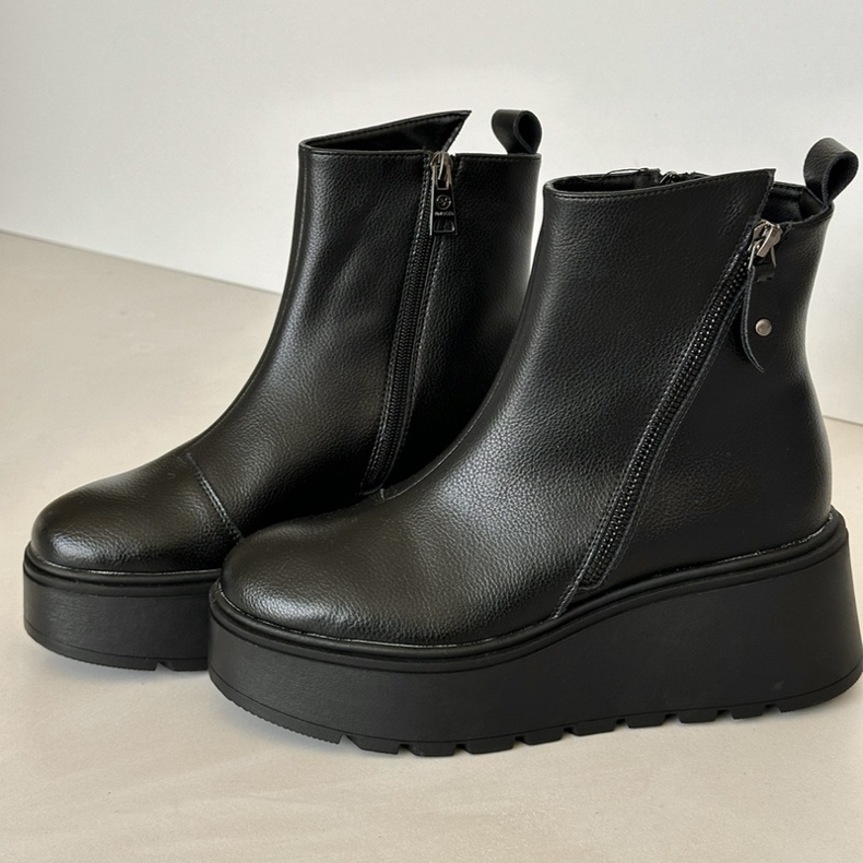 Botas femininas isoladas em cunha e plataforma, couro natural, pretas Vinceza 58340 preto 2