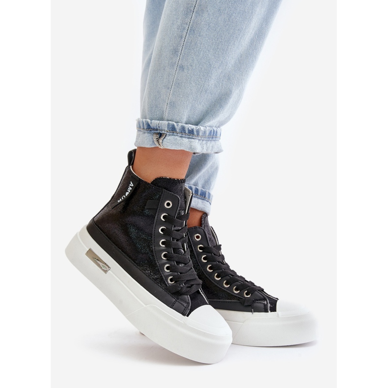 Tênis feminino com plataforma alta preto Averira 1