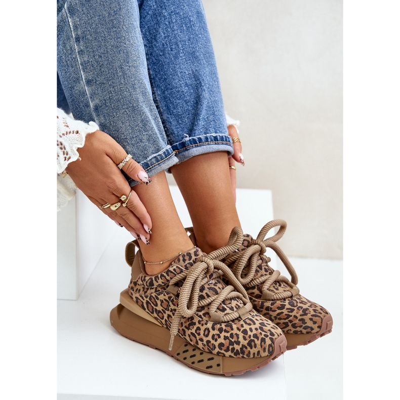 Tênis feminino de camurça na plataforma com cadarço grosso leopardo Artiker 55C0135 marrom 2