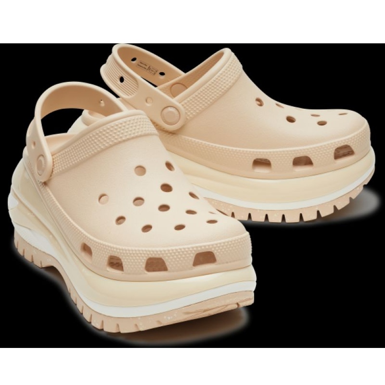 Chinelos Crocs Mega Crush Clog 207988-2DS bege 1