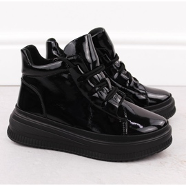 Botas femininas pretas com isolamento de couro envernizado Artiker 55C1049 preto 2