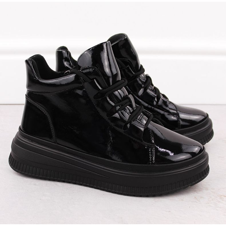 Botas femininas pretas com isolamento de couro envernizado Artiker 55C1049 preto 2