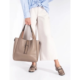 Sapatos femininos bege de salto alto 2