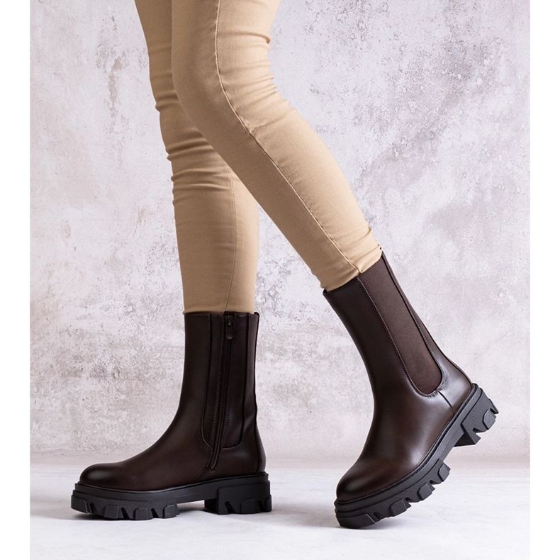 Botins de cano alto marrons em couro ecológico Manera castanho 1