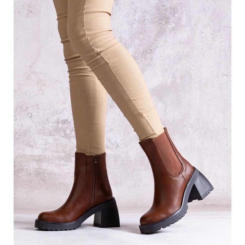 Botins femininos marrons em couro ecológico Ariane marrom 1