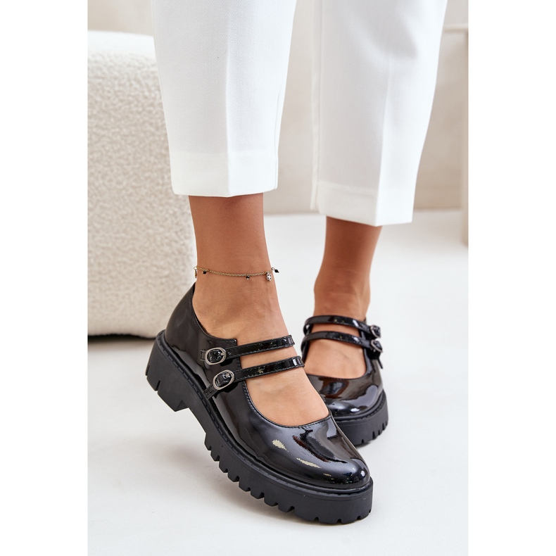 Sapatos femininos de couro envernizado com tiras, Preto Rialuna 1