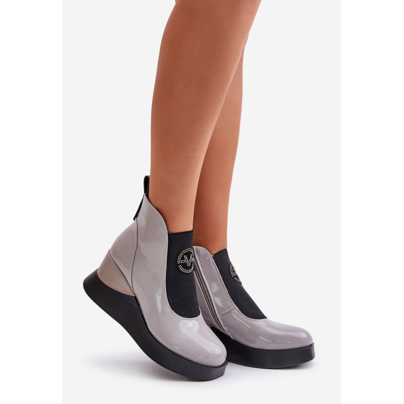 Botas de cunha envernizadas, isoladas Vinceza 66703, cinza 1