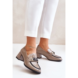 Sapatos femininos lacados de salto alto com decoração Artiker 55C1054 Bege 2