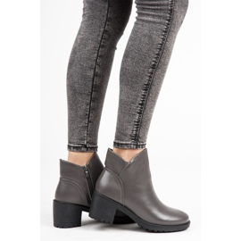 Vices New Collection Botas em um poste largo cinza 1