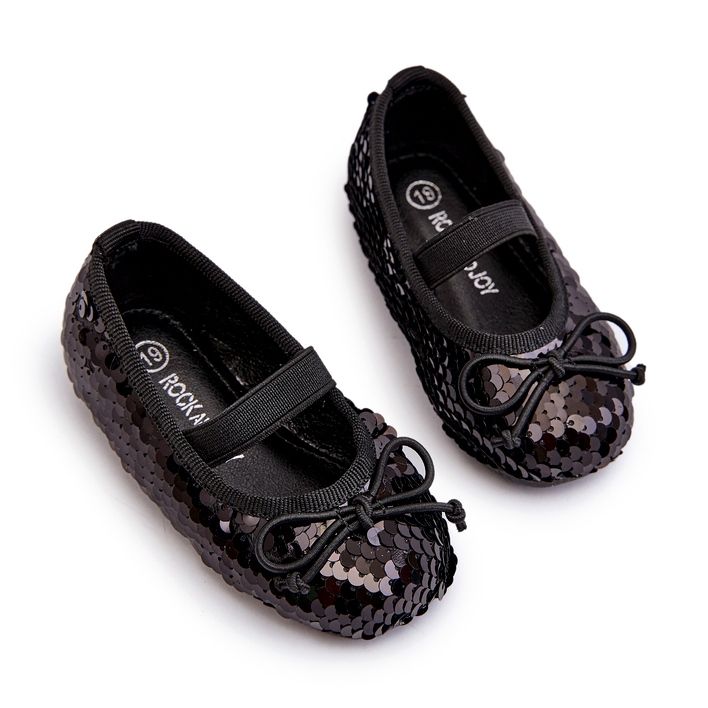 Ballerinas para meninas decoradas com lantejoulas e um laço preto 2