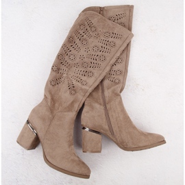 Botas femininas bege vazadas de salto alto Vinceza 16482 1