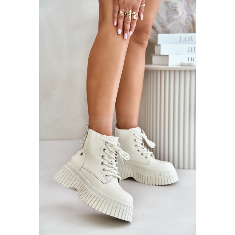 Botins Trapper de couro isolados com sola maciça GOE OO2N4127 Bege claro 2