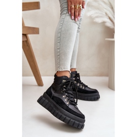 Botins femininos isolados Trapper na plataforma Jelenia preta preto 2 Botins femininos isolados Trapper na plataforma Jelenia preta preto 2