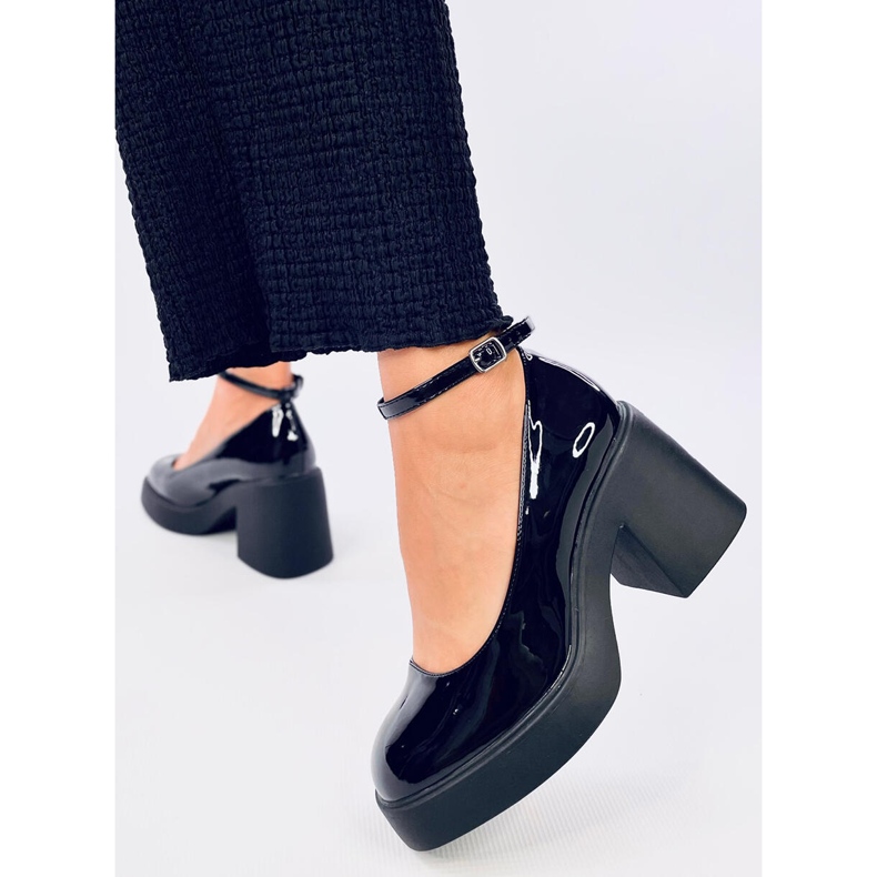 Sapatos de salto largo Termet pretos 1