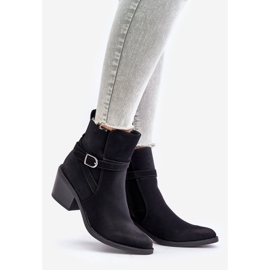 Botas de cowboy pretas Glamer de salto alto com bico fino, isoladas e com zíper preto 1