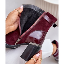 S.Barski Botas femininas isoladas de salto alto com fivela decorativa D&A MR880-085 Borgonha vermelho 2 S.Barski Botas femininas isoladas de salto alto com fivela decorativa D&A MR880-085 Borgonha vermelho 2