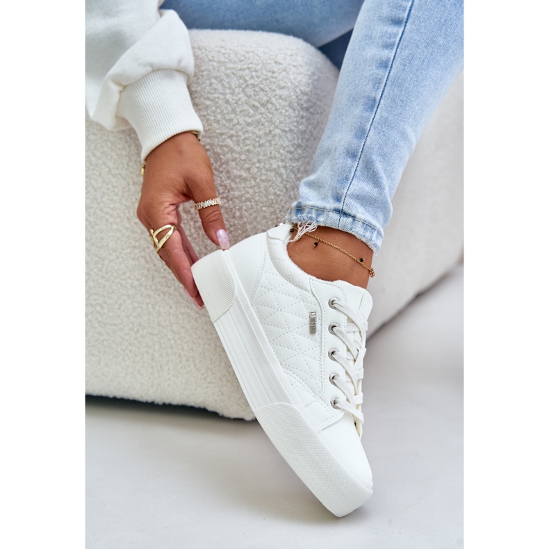 Tênis feminino com plataforma isolada Big Star OO274A464 branco 2