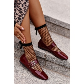 Ideal Shoes Bailarinas de couro envernizado com cinto, bordô vermelho 3 Ideal Shoes Bailarinas de couro envernizado com cinto, bordô vermelho 3