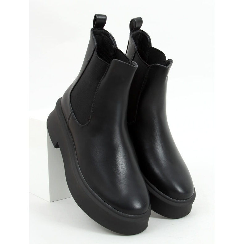 Botas Chelsea em uma sola grossa Laos Black preto 1