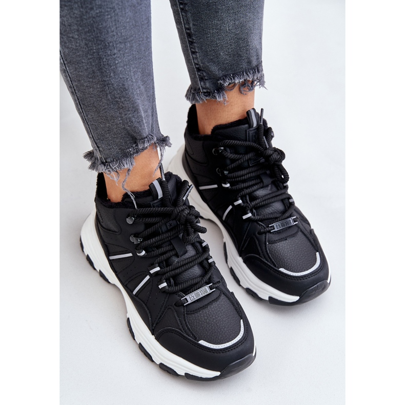 Tênis feminino com isolamento Big Star OO274A160 preto 2