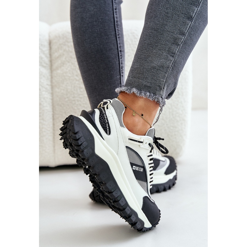Tênis feminino de couro na plataforma Big Star OO274A220 sistema HI-POLY branco e preto 2