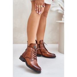 Botins baixos isolados com decoração Camel Leonise marrom 2