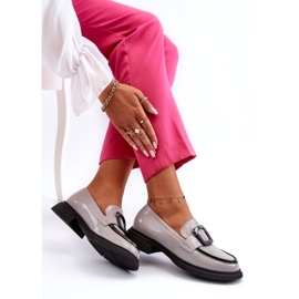 Mocassins femininos de couro envernizado Vinceza, cinza 8