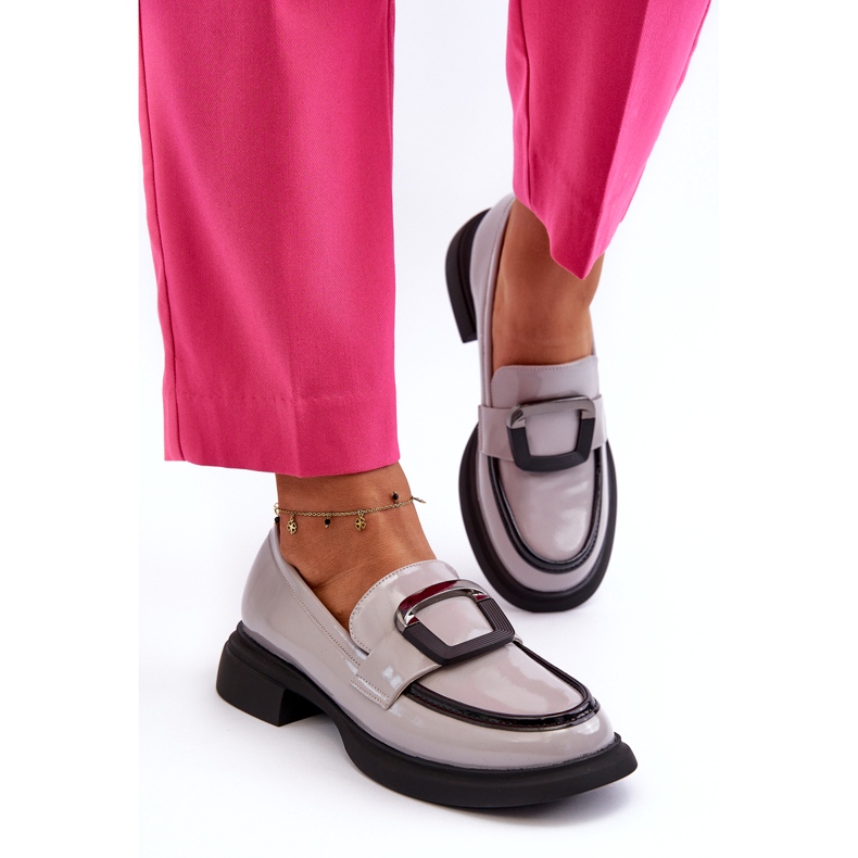 Mocassins femininos de couro envernizado Vinceza, cinza 3