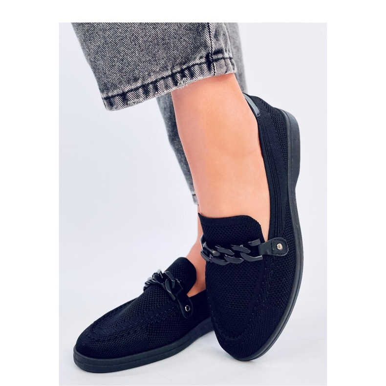 Mocassins pretos vazados 1