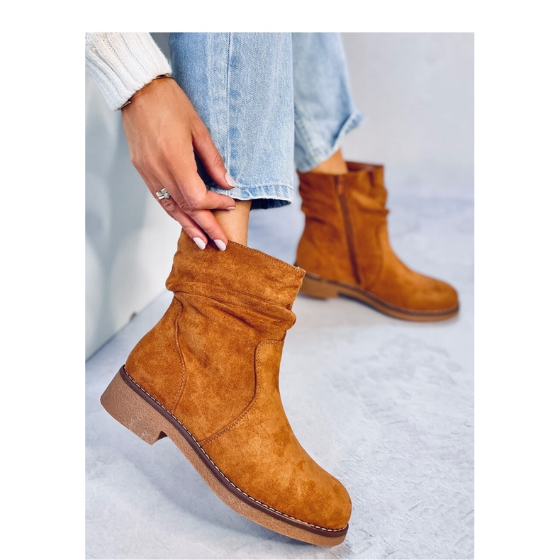 Bracy Botins Camel com babados castanho 1