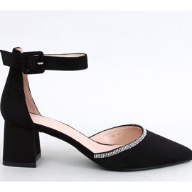 Sapatos pretos de salto alto com fecho no tornozelo 1