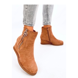 Botins de cunha com fecho Camel dourado castanho 1