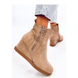 Botins cáqui de cunha com zíper dourado bege 2