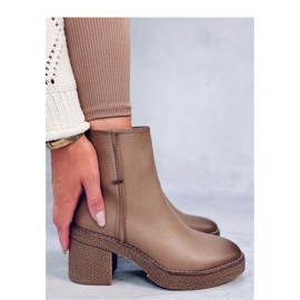 Tamika Bota de borracha com salto alto bege - Inello castanho 2 Tamika Bota de borracha com salto alto bege - Inello castanho 2